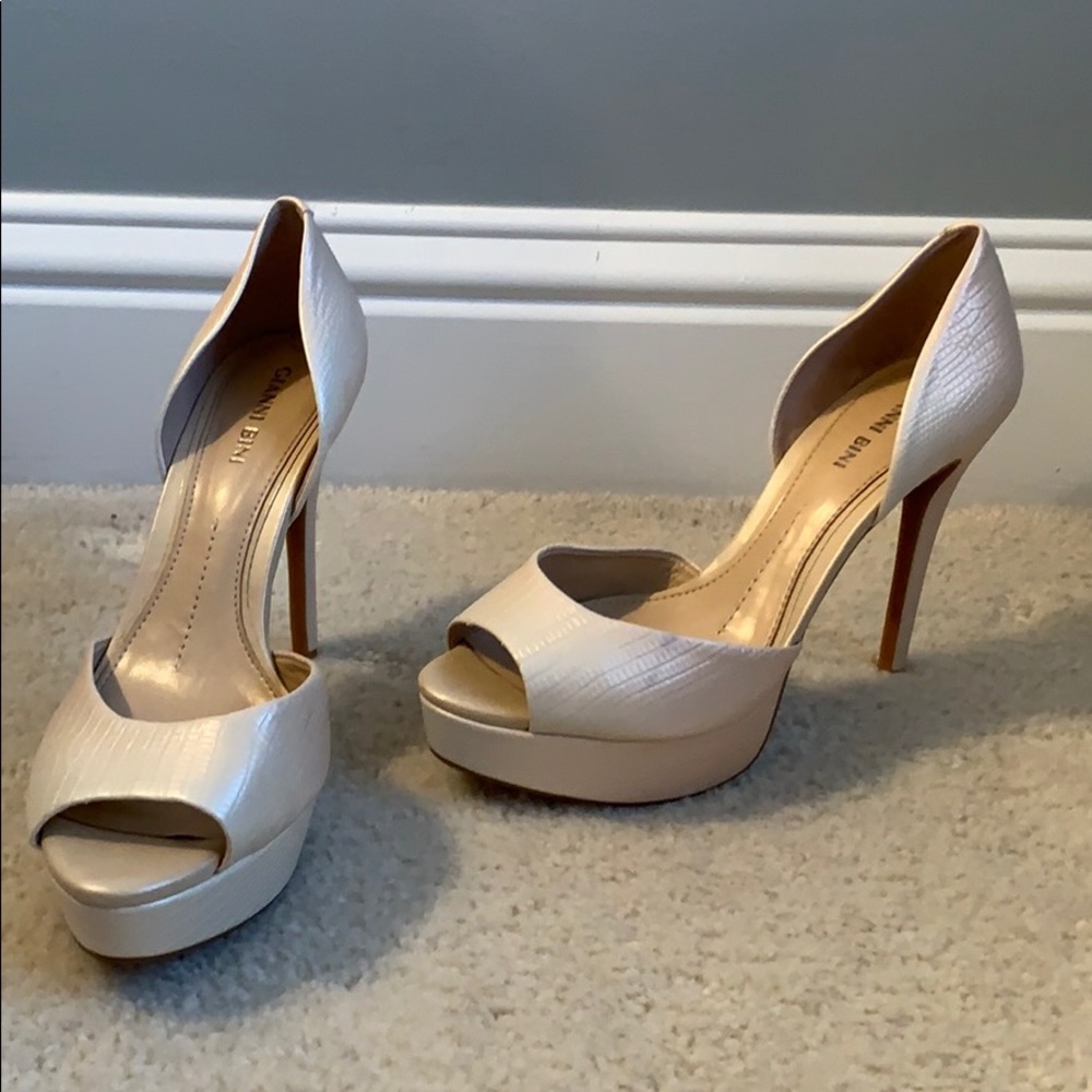 Gianni Bini 4 inch heels
